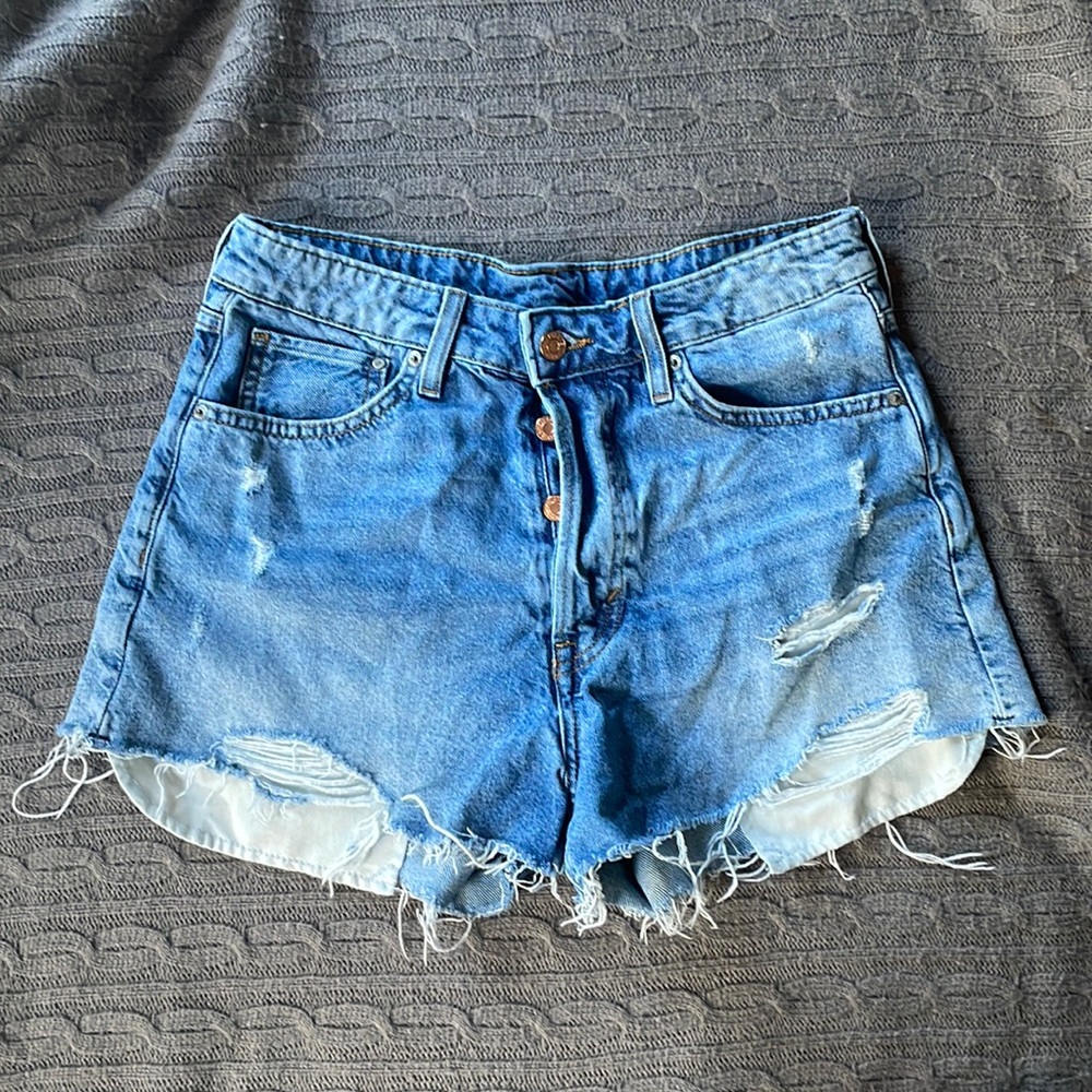 H&M distressed high-waisted shorts